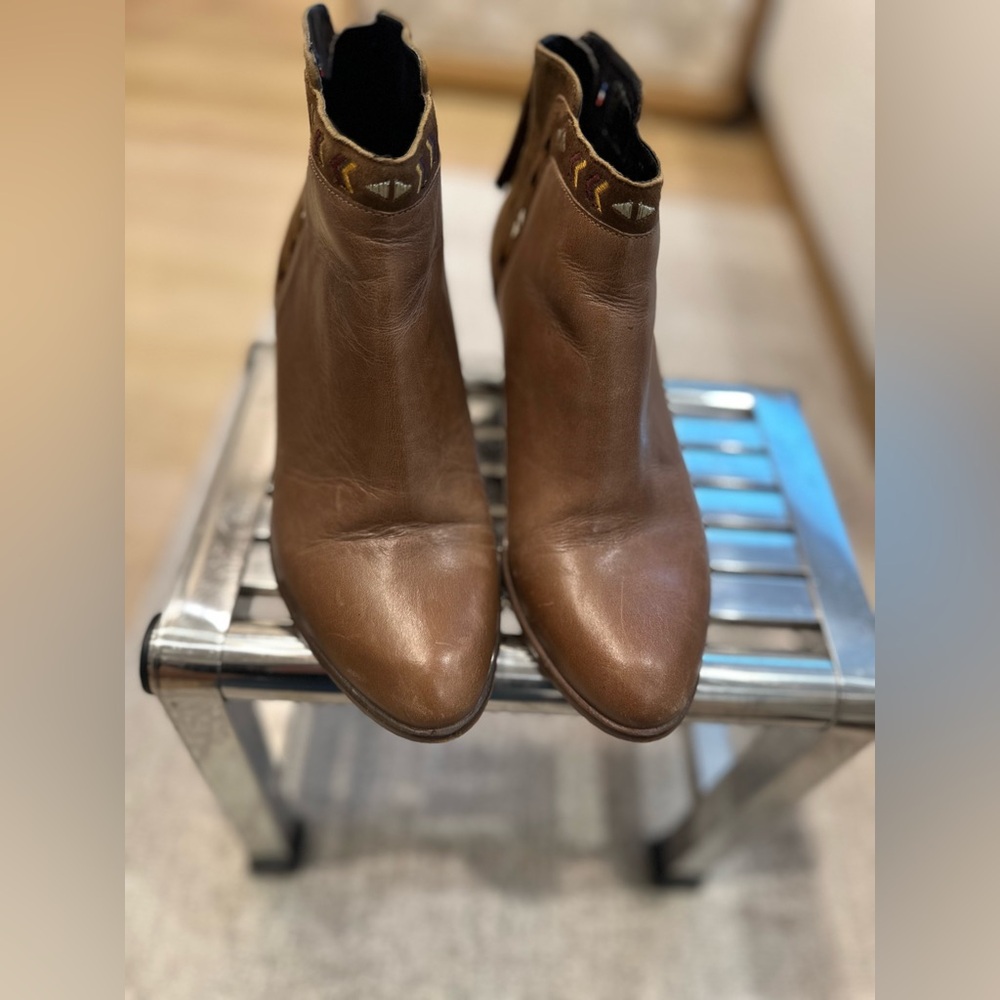 Bocage Brown Leather Ankle Boots